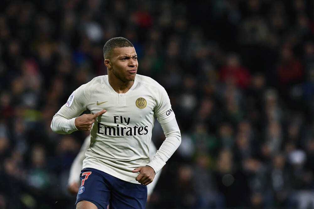 特朗普发表全国电视讲话 盘点经济“成绩单”